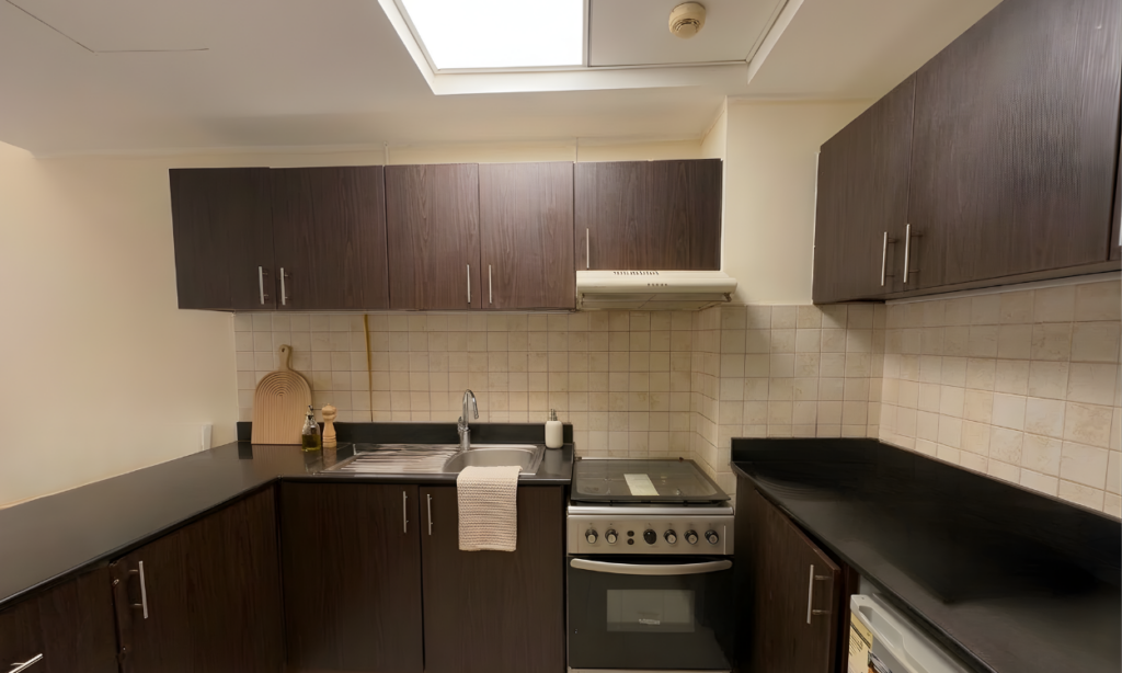 Services 1bhk k